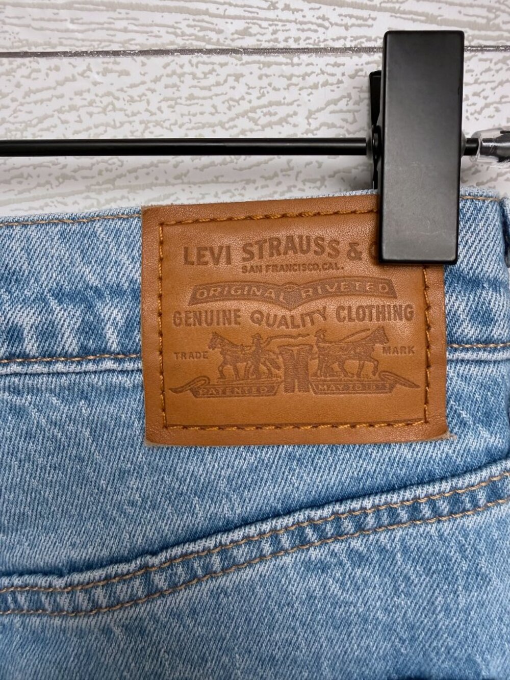 Levis Premium Ribcage Bell High Rise Flare Bell Bottom Jeans Light Wash Size 28 - Picture 11 of 11